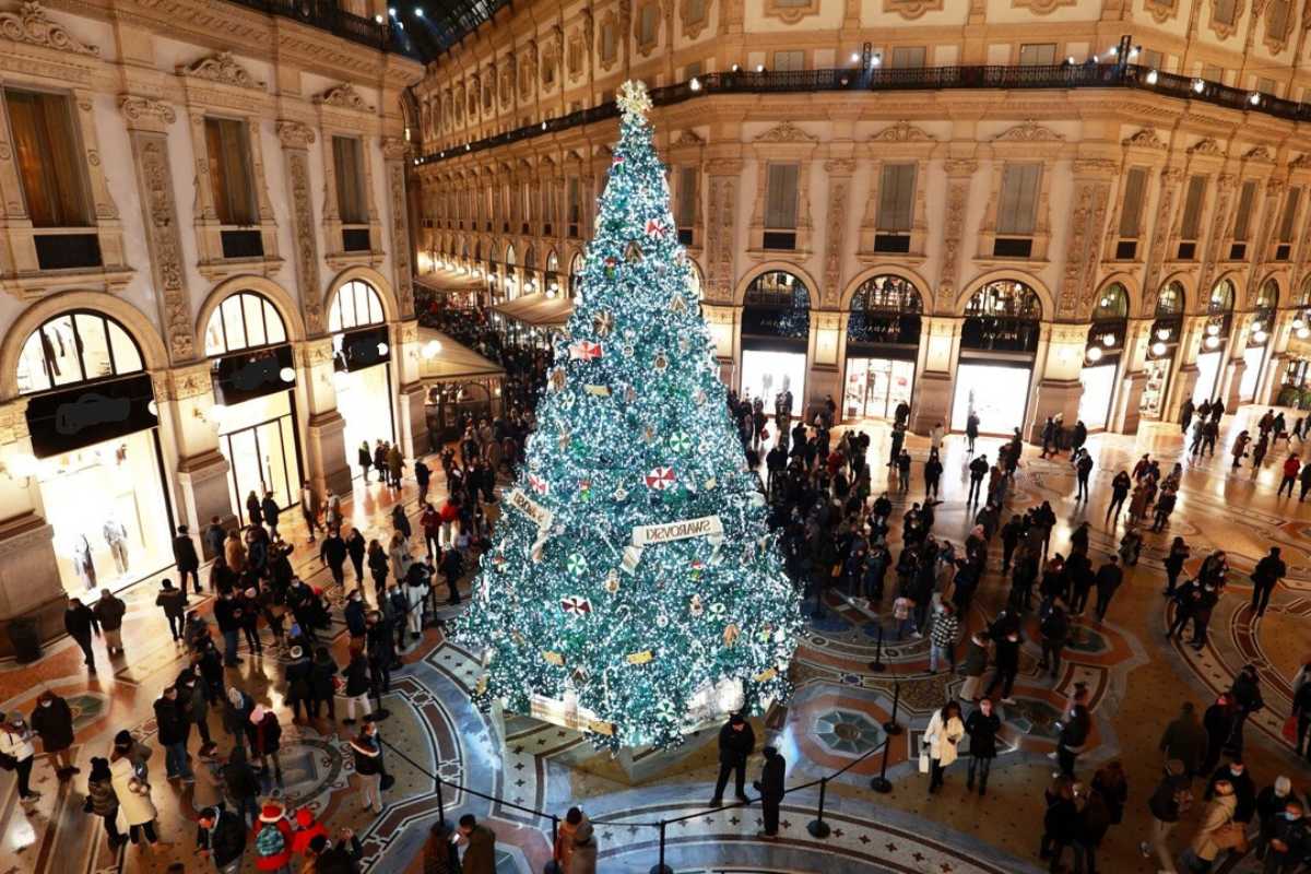 Albero LED decorativo: la verità sui costi e i vantaggi rispetto agli alberi tradizionali [Guida Pratica]